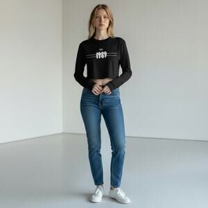 Taylor Swift Black Long Sleeve Crop Top with White 1989 Design size XL